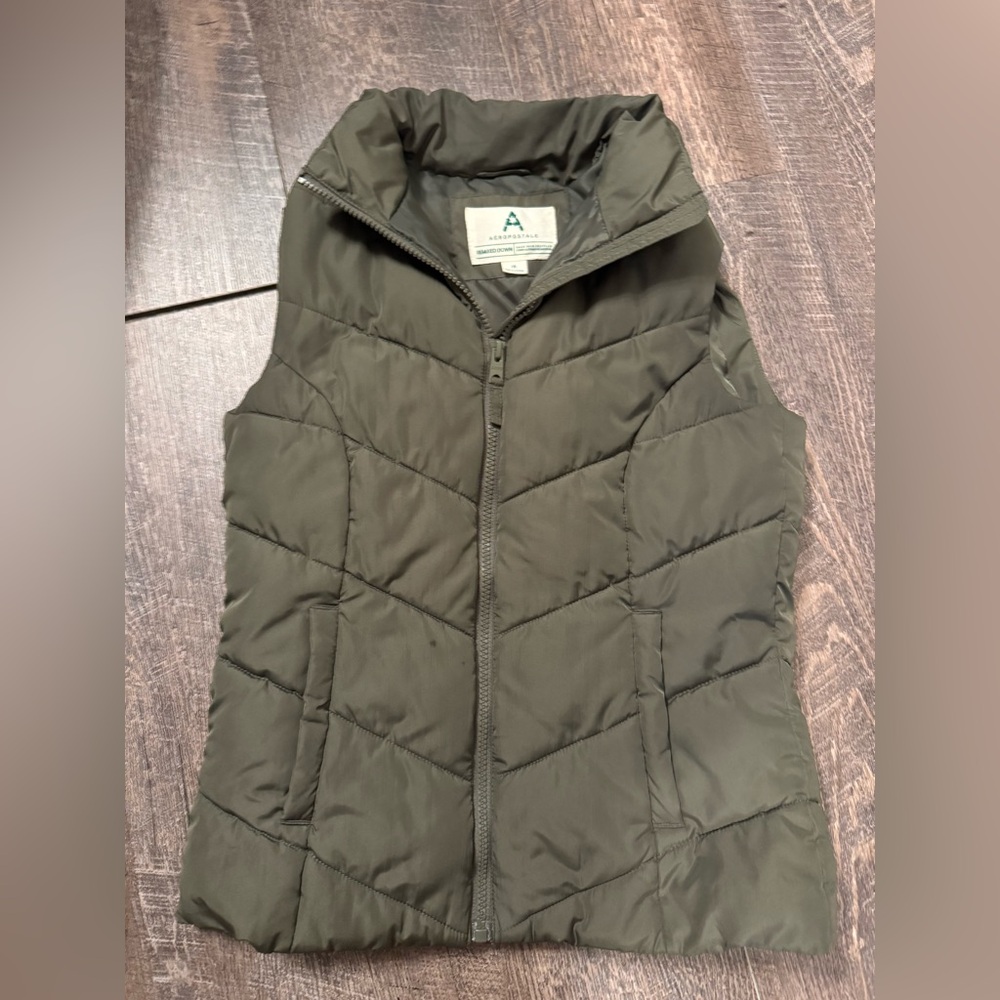 Aeropostale Green Quilted Vest with High Collar